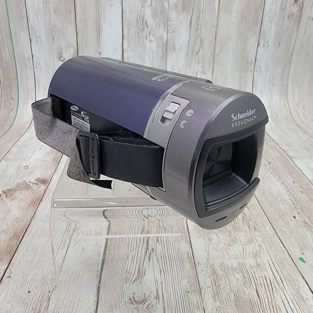 Samsung Compact Full HD Memory Camcorder HMX-Q10un/XAA Tested